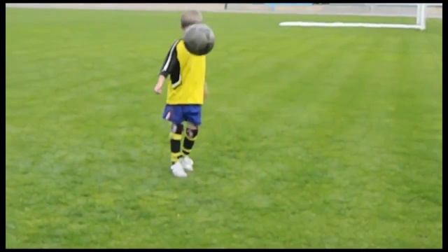 6 лет мальчику, а такое выдаёт смотреть онлайн