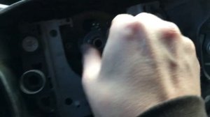 Меняем переключатель дворников, снимаем руль volkswagen t4