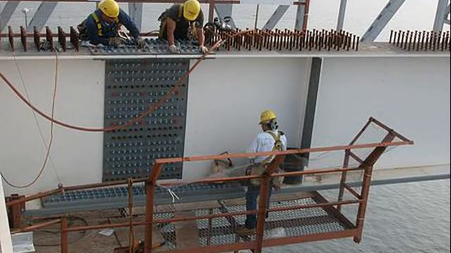 Навесной монтаж вантового моста имени Артура Равенела (Arthur Ravenel Jr. Bridge) смотреть онлайн