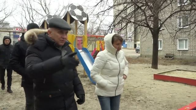 В Кузнецке завершено обустройство детских площадок на придомовых территориях. смотреть онлайн