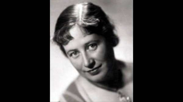 Victoria Ivanova sings Schubert - Ave Maria