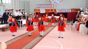 Кыргызский танец сардал кыз. Танцевальная студия КЕРЕМЕТ