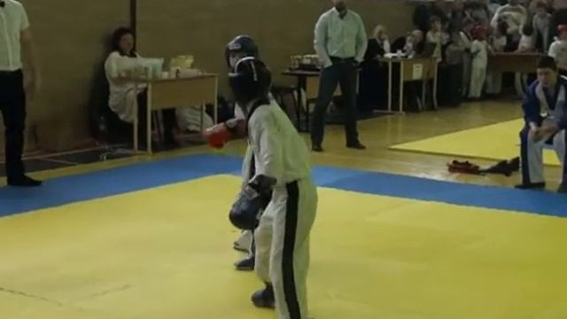 Мирошниченко Никита 1.2 ПОИНТ 12.12.15 Кубок «Федерации кикбоксинга и восточных видов единоборств» смотреть онлайн