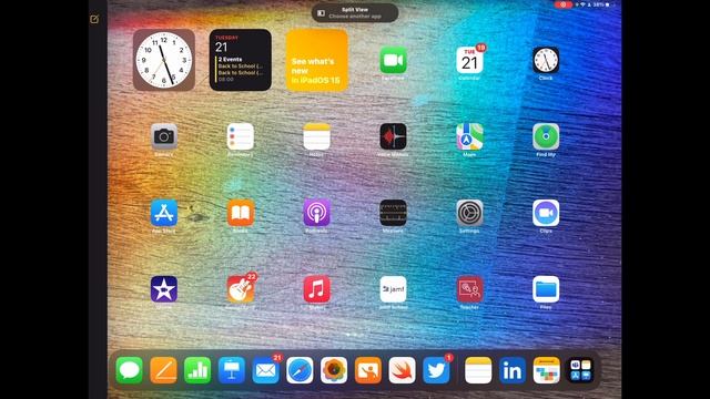 Split Screen and Multitasking on iPad in iPadOS 15 смотреть онлайн