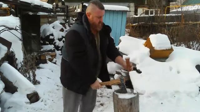 Видеоотзыв покупателя о топоре Варяг смотреть онлайн