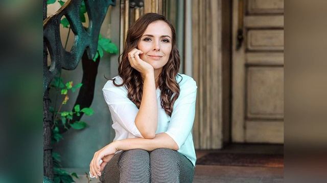 ФАНАТЫ В ШОКЕ! Кто муж и как выглядят дочери Елены Пановой? Актриса сериала Спасите медсестру. смотреть онлайн