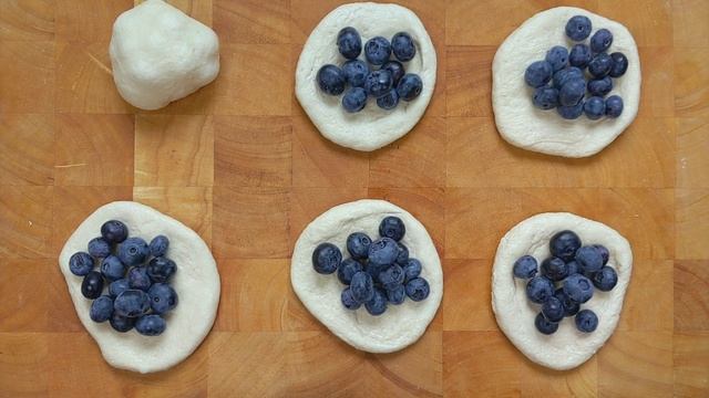 Sonntags-Brötchen Mit Heidelbeeren - Super Einfach Und Super Lecker!