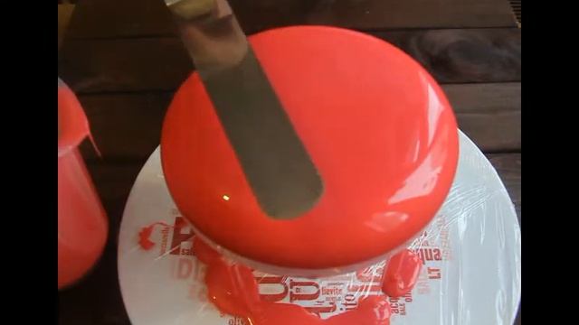 Покрытие торта зеркальной глазурью / mirror glaze (shiny) смотреть онлайн