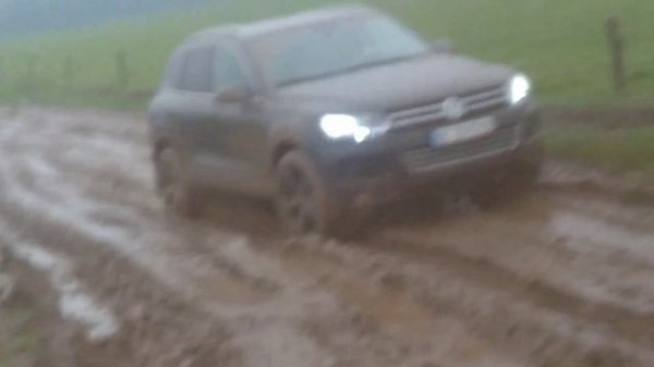 Что может Туарег на лысой резине на бездорожье?Touareg NF OFF-ROAD