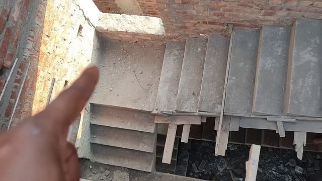 मात्र 6 X 6 फीट में सीढ़ी ऐसे बनाएं #stairsconstruction смотреть онлайн
