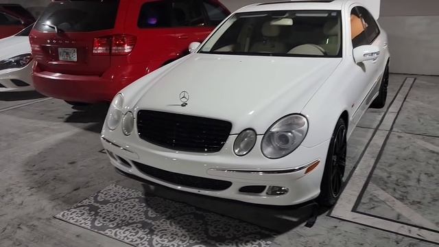 w211 E500 мощный дед стиляга смотреть онлайн
