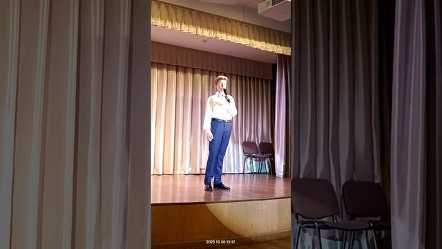 " Пролетают журавли" стихи и музыка Александра Фроликова, исп. Игорь Сахаров. рояль дочь Светлана Ф смотреть онлайн