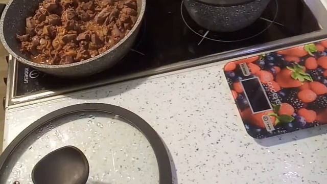 Печень в сметанном соусе со спагетти / Вкусно и полезно смотреть онлайн