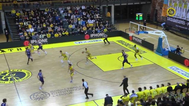 Perl Zoli mindenben remekelt az előző KTE elleni meccsen! смотреть онлайн