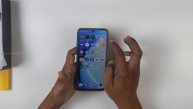 Realme 10 Pro 5G Mobile Unboxing & Initial Impressions in Telugu смотреть онлайн