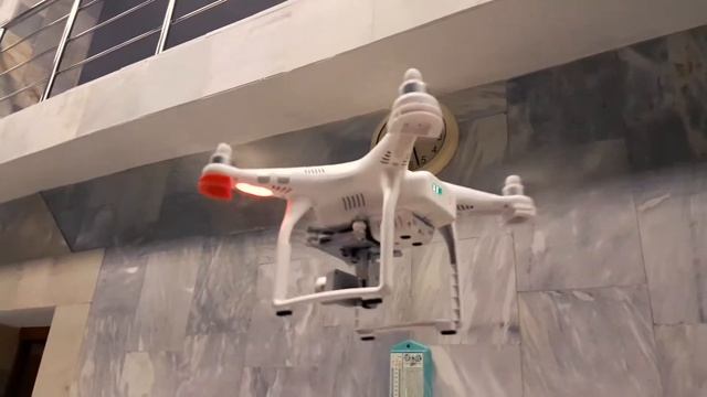 Продам квадрокоптер DJI Phantom 3 Adv (+батарея) смотреть онлайн