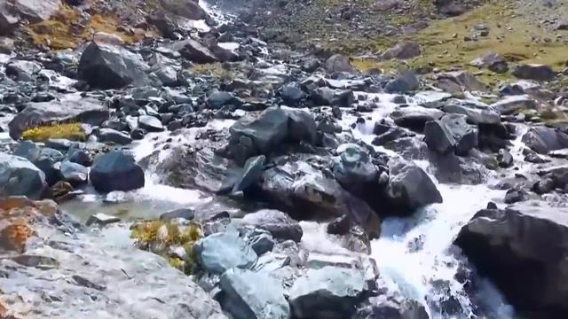 Shaar Waterfall in Naryn Horsetrek, Kyrgyzstan смотреть онлайн