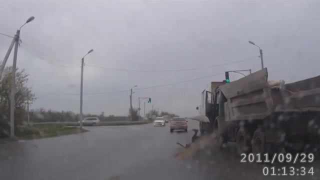 Как правильно тормозить и выходить из машины. смотреть онлайн