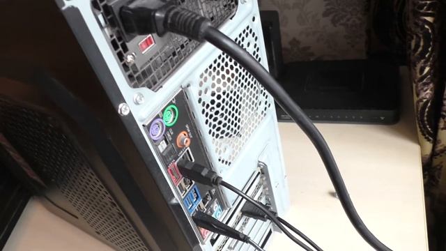 Как сбросить BIOS, если включается и выключается компьютер смотреть онлайн