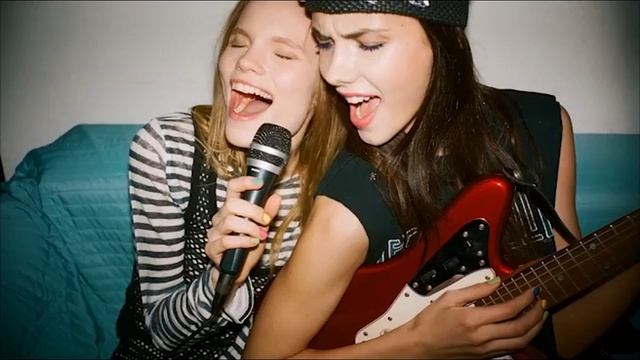 Рекламный ролик DIVAGE "Тушь 90х60х90" (15 сек.) смотреть онлайн