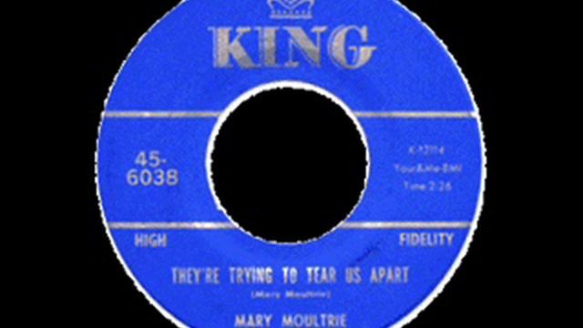 Mary Moultrie - They're Trying To Tear Us Apart смотреть онлайн