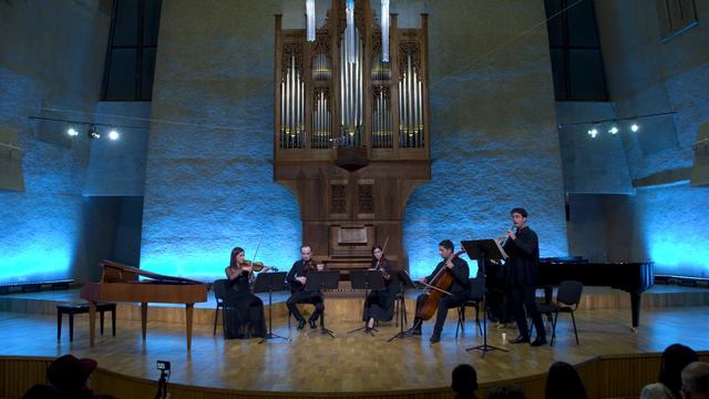12 Serenad from Serenad symphonic pictures L.Saryan oboe Jack Hagop Mouradian piano & string quarte смотреть онлайн
