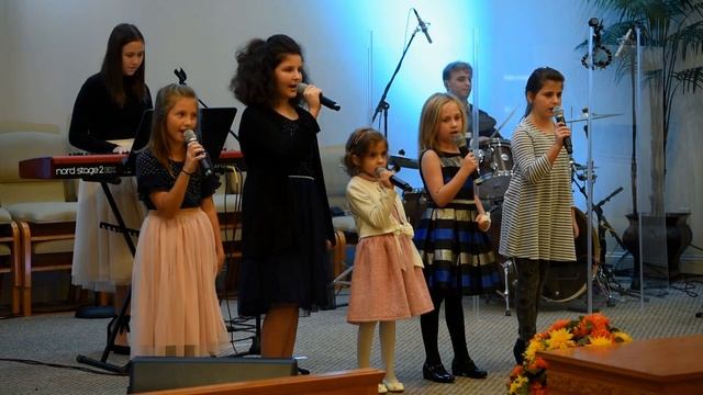 Церковь Дом Молитвы - Teen Worship Band "Awesome God" смотреть онлайн