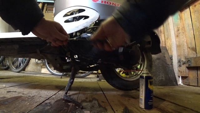 Honda Giorno AF24 ЧИСТКА ТРОСИКА ГАЗА