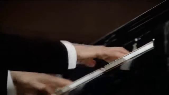 Arthur Rubinstein: Edvard Grieg - Piano Concerto in A minor, Op. 16 - II. Adagio смотреть онлайн