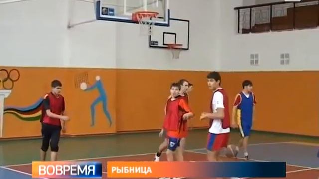 Баскетбольная команда села Красненькое Рыбницкого района пришла к большим победам смотреть онлайн