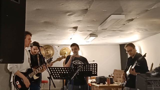 Abnormala - Hlapci смотреть онлайн