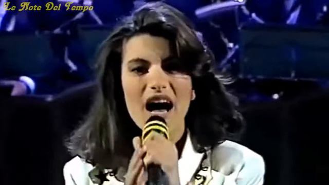 Laura Pausini   -  La Solitudine  (Sanremo 1993 Live)