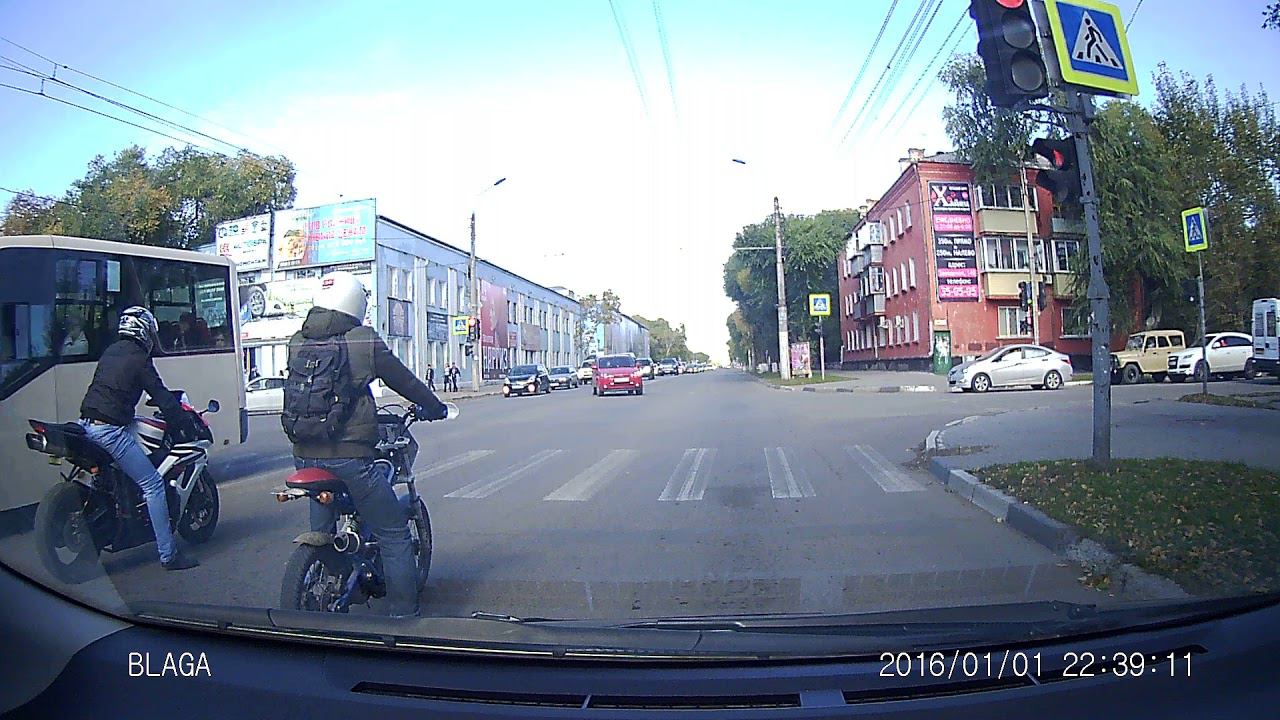 Авария 30.09.2017 Благовещенск Калинина-Пролетарская, с мотоциклистом смотреть онлайн