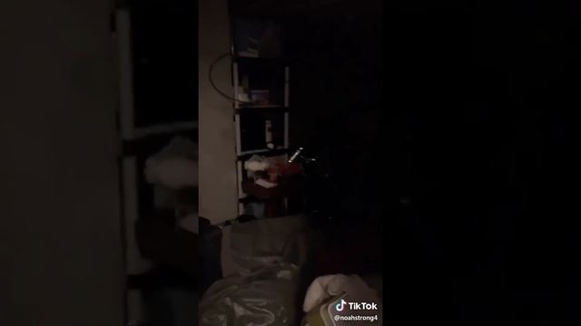 "Is there anyone in here?" смотреть онлайн