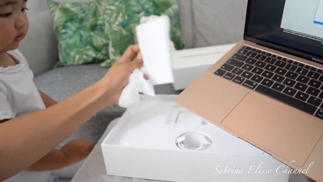 2020 Macbook Air 13’ UNBOXING + Setup смотреть онлайн
