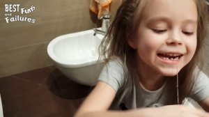 Pull out a tooth with a string :) Удаление зуба с помощью нитки :)