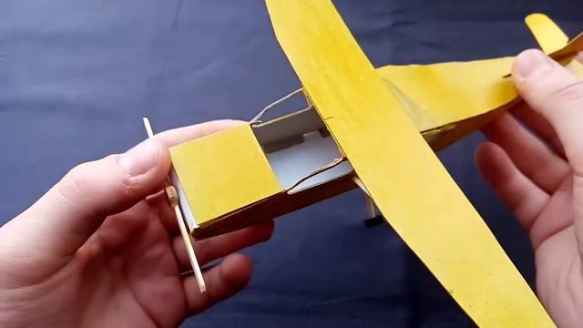 Легкий самолет (Skyeton K-10 Swift) из картона смотреть онлайн
