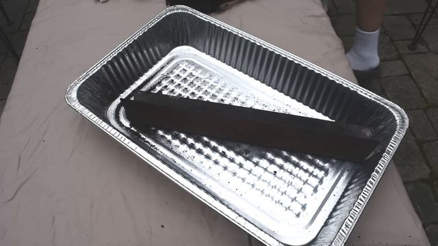 How to Clean a Gas Grill - Deep Cleaning the Weber смотреть онлайн