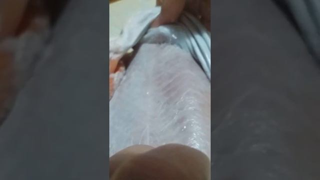 Как я снимаю шкуру с рыбы кета смотреть онлайн