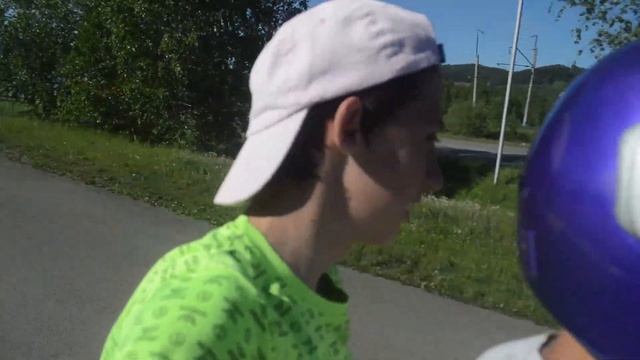 Мини vlog : Один день из моей жизни - школьник чуть не угнал мопед ? смотреть онлайн