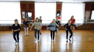 Злобная повторялка танец