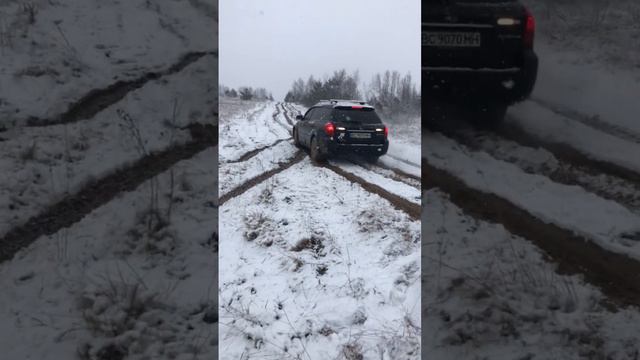 Subaru Outback 2.5 in the snow) Субару Аутбек 2.5 по снігу)? смотреть онлайн