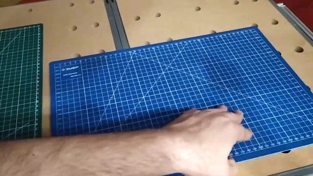 Сравнение защитных ковриков для резки de VENTE и Зубр смотреть онлайн