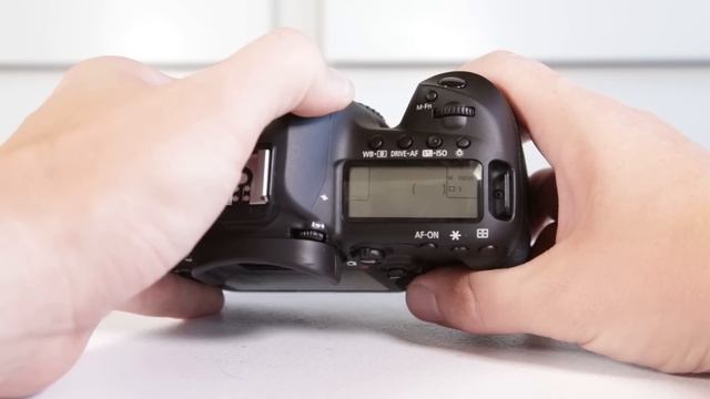 What Each Function Of The Canon 5D Mark IV Does & How To Use Them Part 1 The Buttons & Body смотреть онлайн