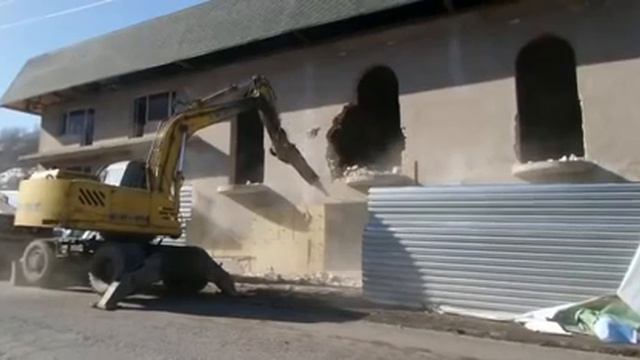 В Алматы снесли незаконно строящийся ресторан смотреть онлайн