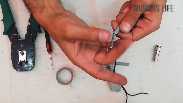 RJ45 Plug on UTP Cable & install BNC Connector on CCTV Cable смотреть онлайн