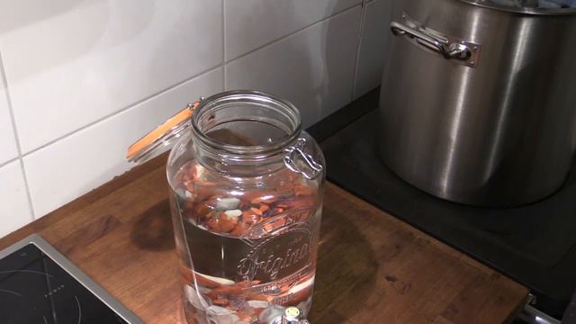 Wasser mit Edelsteinen beleben-gesund trinken смотреть онлайн