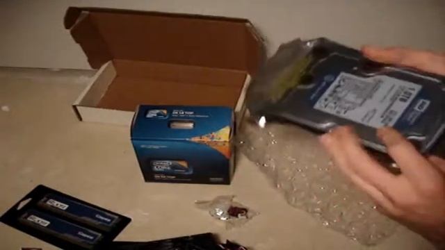 Intel Core 2 Quad, Kingston HyperX Blu, WD Caviar Blue 1T, Enermax Fan смотреть онлайн