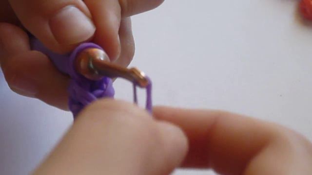 бантик из Rainbow loom резинок (creative kids) урок №1 смотреть онлайн