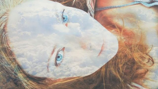 Singing Whispering Woman and Singing Bowls ✨ "Sky inside" смотреть онлайн